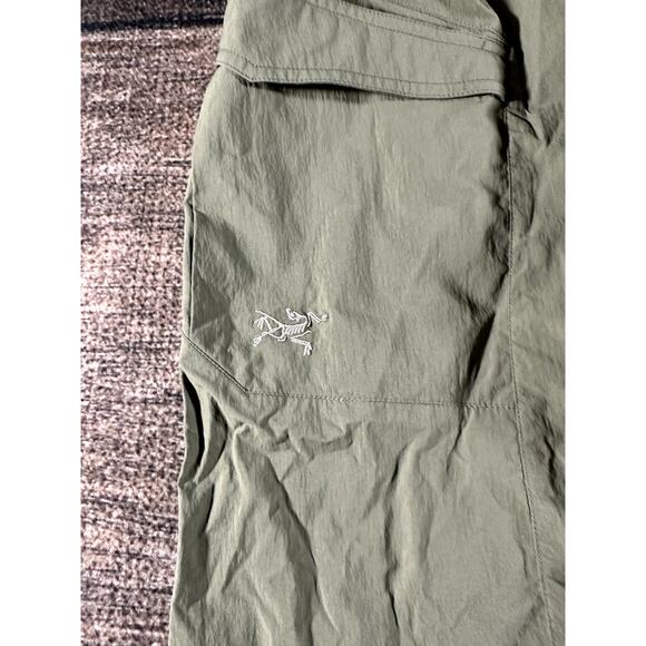 Arc’teryx Rampart Cargo Pants Men 36 x 32 Dark Olive Green Nylon Stretch Hiking - Picture 4 of 12